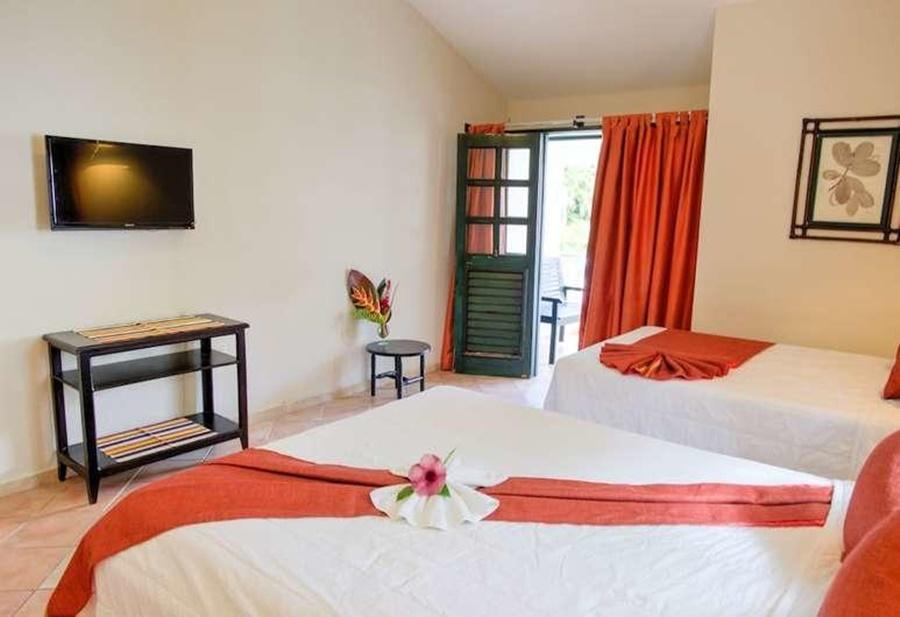Hotel Bahia Punta Bonita 라스테레나스 외부 사진