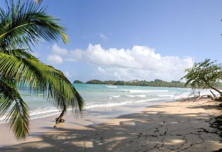 Hotel Bahia Punta Bonita 라스테레나스 외부 사진
