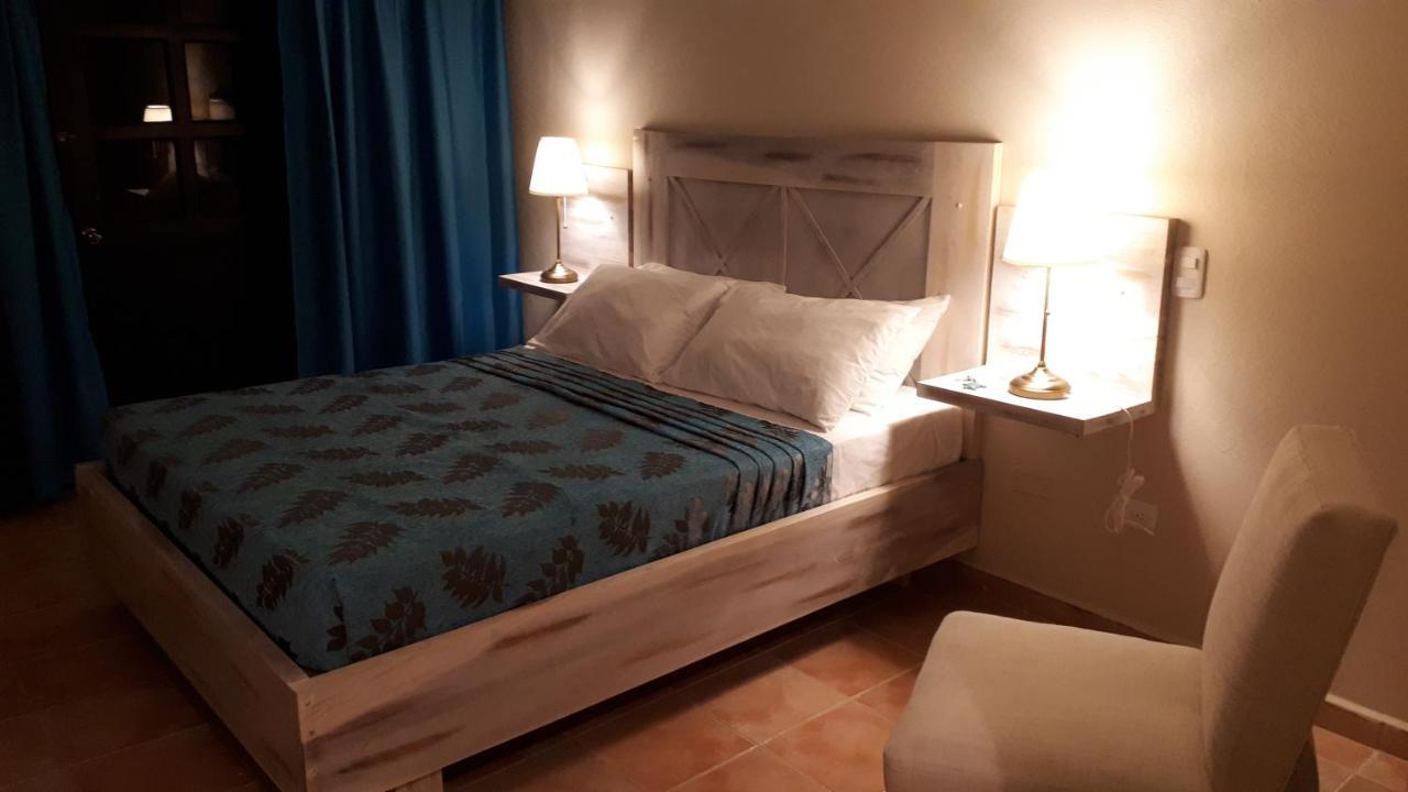Hotel Bahia Punta Bonita 라스테레나스 외부 사진